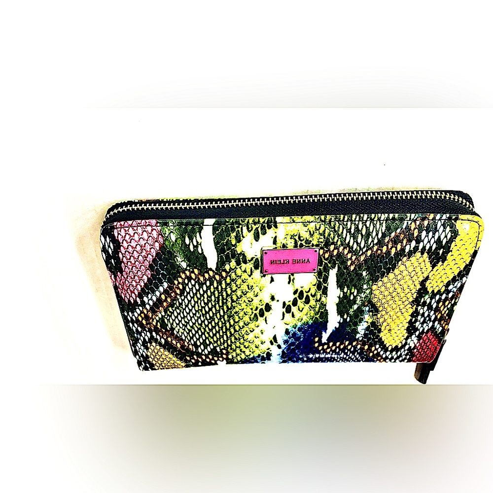 Anne Klein limited edition MULTICOLORED Bill chains purse/ wallet.